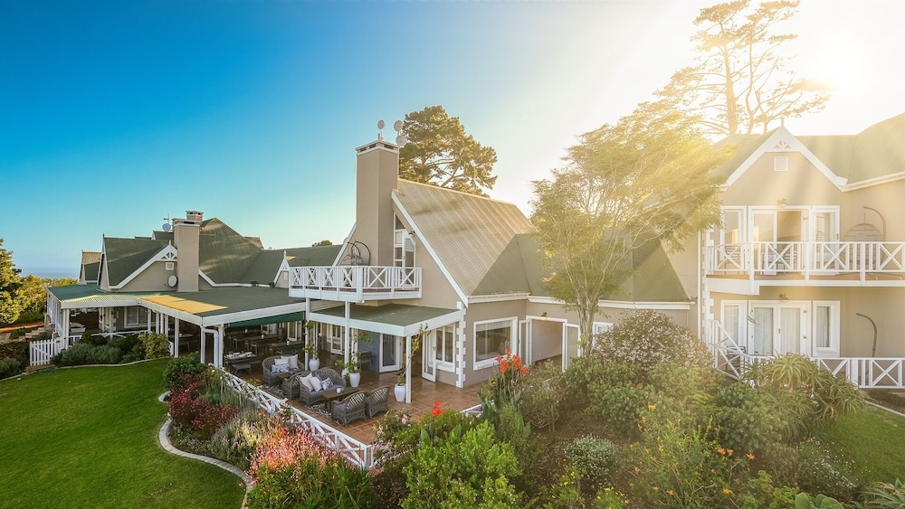 Hilltop Boutique Hotel - carbon neutral hotel in George