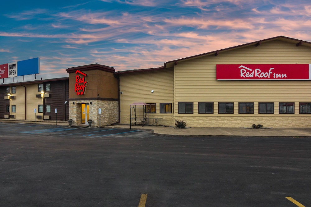 Red Roof Inn Perrysburg - photo 34