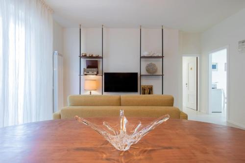 Swan Lake Lago dei Cigni Como — 4-Star Luxury Hotel in Como, Italy