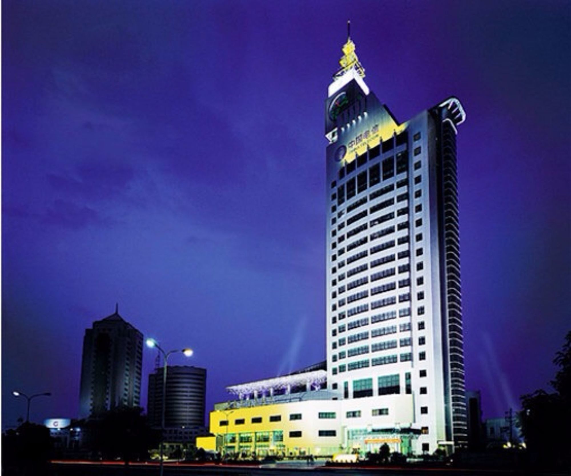 YiWu Zhonglian Kaixin Hotel — 4-Star Luxury Hotel in Yiwu, People's Republic of China