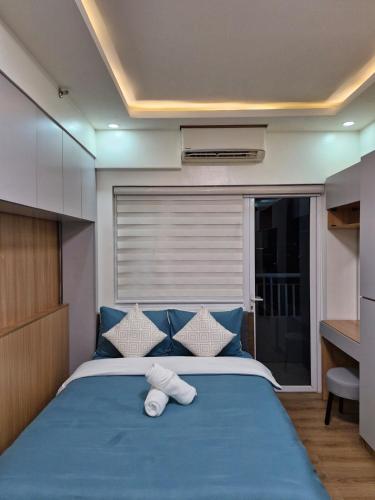 Comfy Stay 50 mbps Wi Fi Smart TV Netflix — 4-Star Luxury Hotel in Manila, Philippines