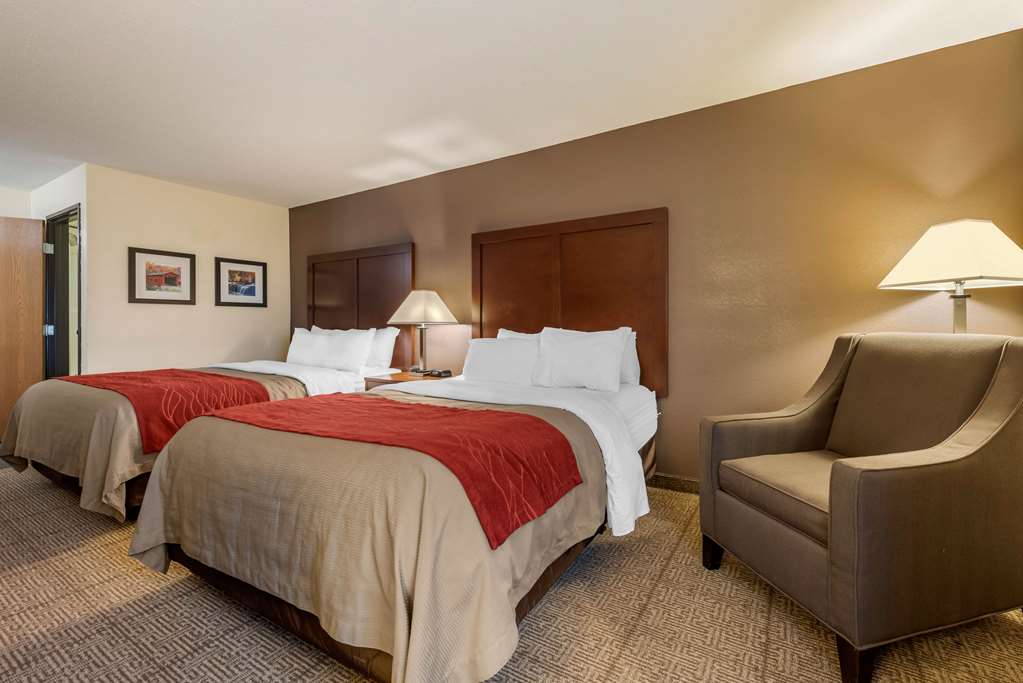 Comfort Inn Warren I 69 - photo 13