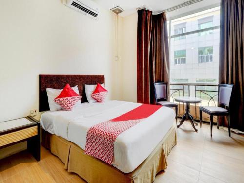 Oyo 90350 Hotel Five Star 2 — Batam