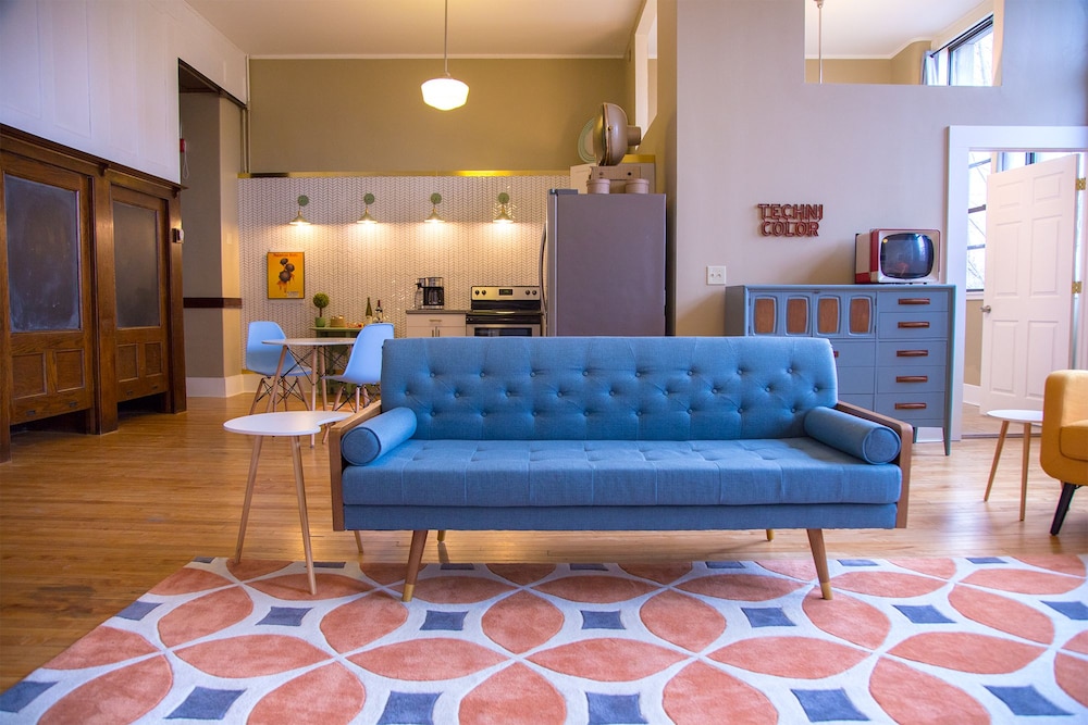 School 31 Lofts at Colors Studios - photo 45