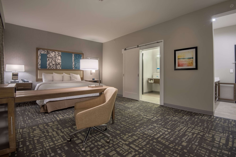Hampton Inn & Suites Dallas The Colony TX - photo 22