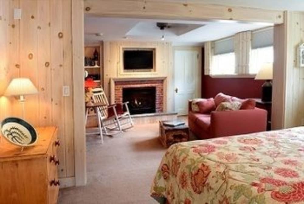 Deerhill Inn - photo 35