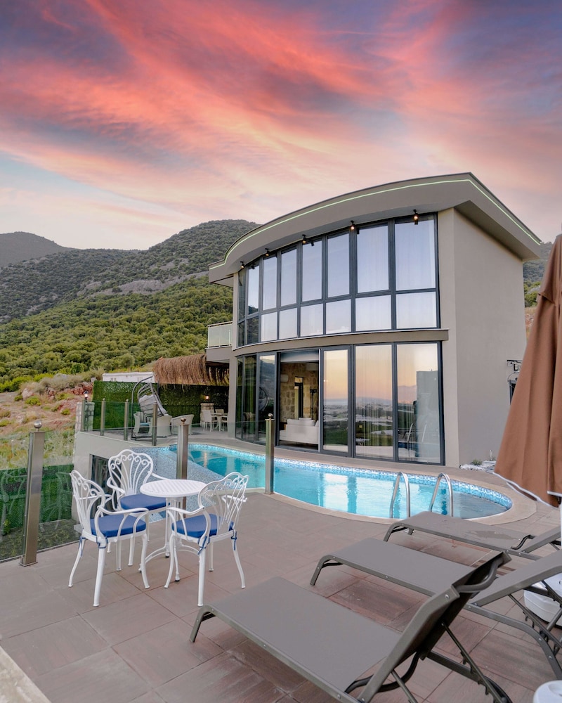 Fortunella Villas — 4-Star Luxury Hotel in Finike, Turkey