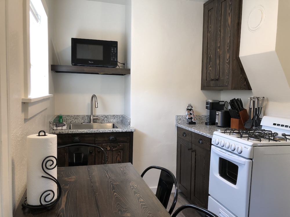 Yellowstone Riverside Cottages - photo 36