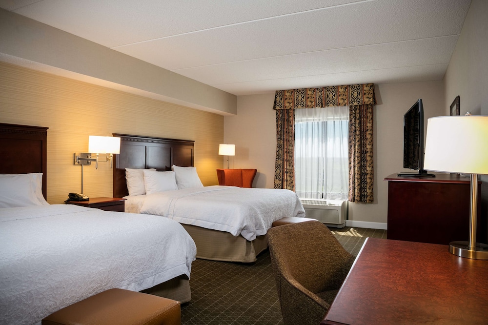 Hampton Inn & Suites Toledo Perrysburg - photo 18