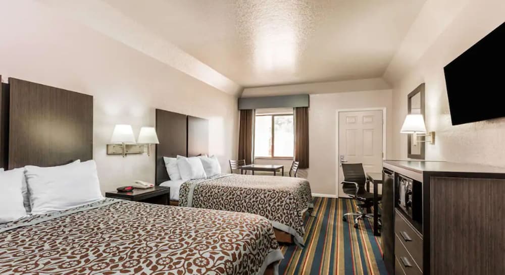 Royal Relax Inn - photo 4