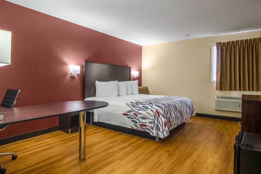 Red Roof Inn Perrysburg - featured photo