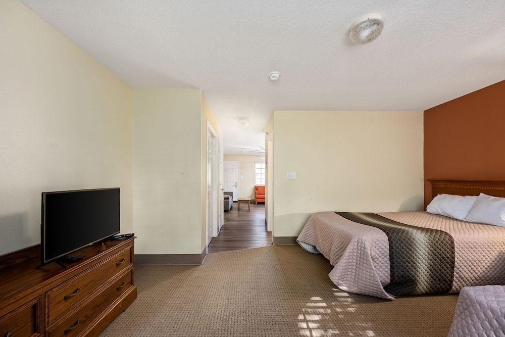 Affordable Suites Fredericksburg - photo 9