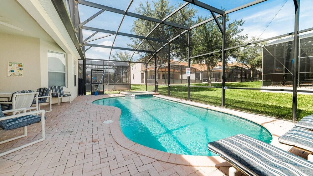 Gorgeous 5 Bedroom Pool Home in Windsor Hills Resort Kissimmee - photo 18