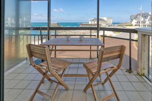 Appartement vue mer 20m de la plage — 4-Star Luxury Hotel in Le Croisic, France