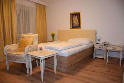 Hotel zum Goldenen Schiff — hotel in Enns