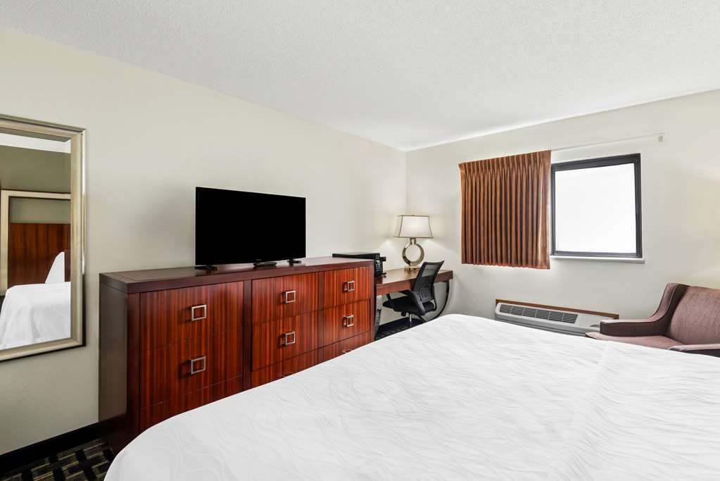 SureStay Hotel by Best Western Manchester - photo 15