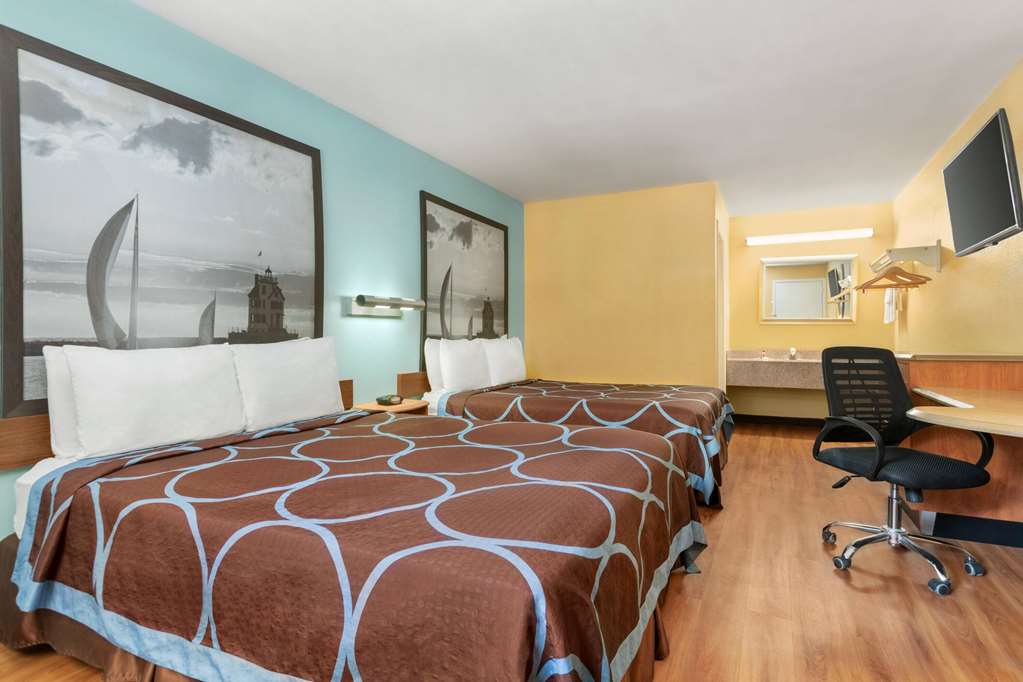 Super 8 by Wyndham Findlay - photo 16