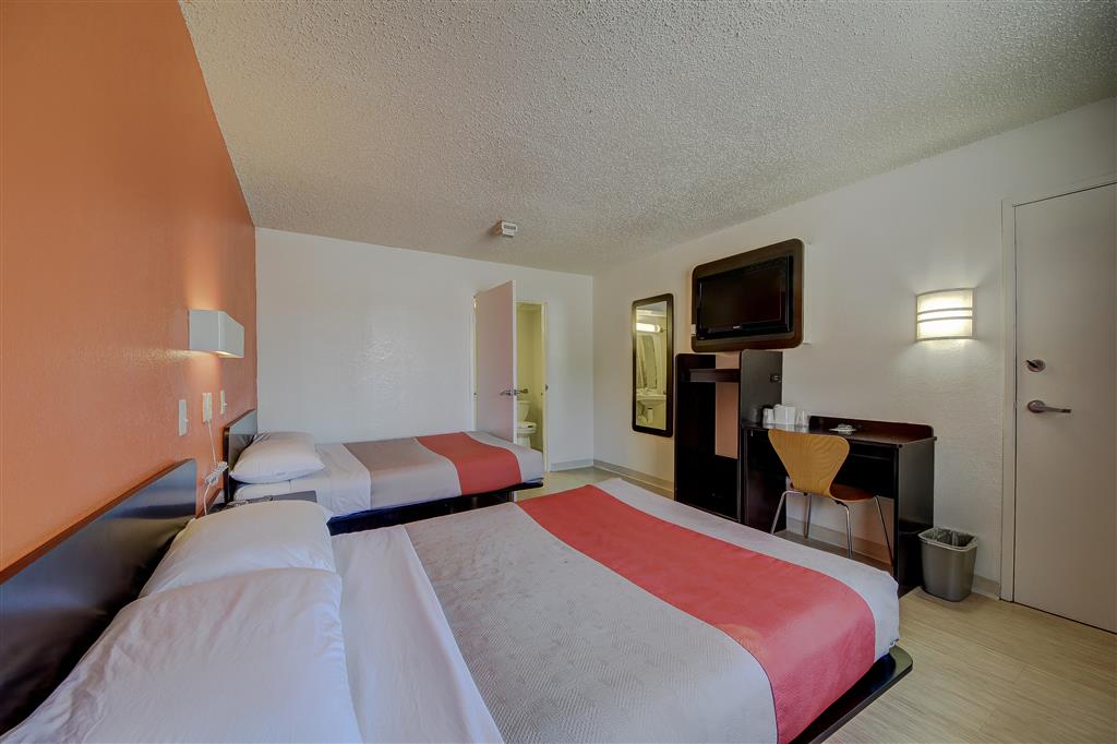 Motel 6 San Antonio TX Fort Sam Houston - photo 16