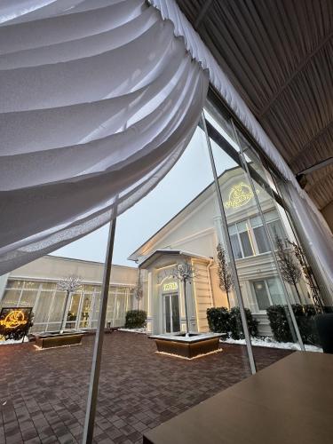 Hotel VinoGrad — hotel in Haisyn