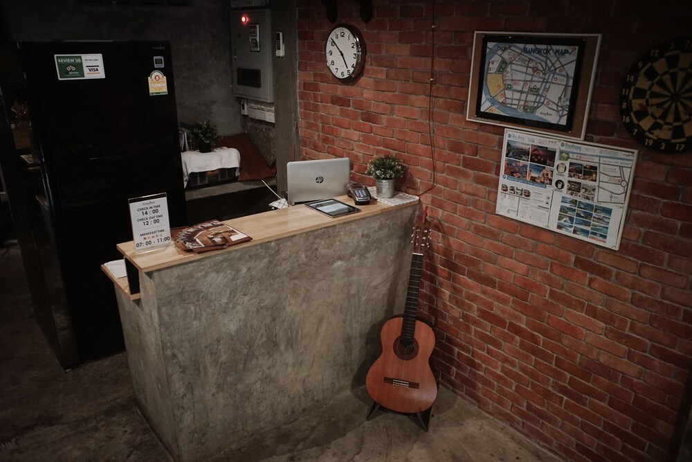 Check-in/Check-out Kiosk