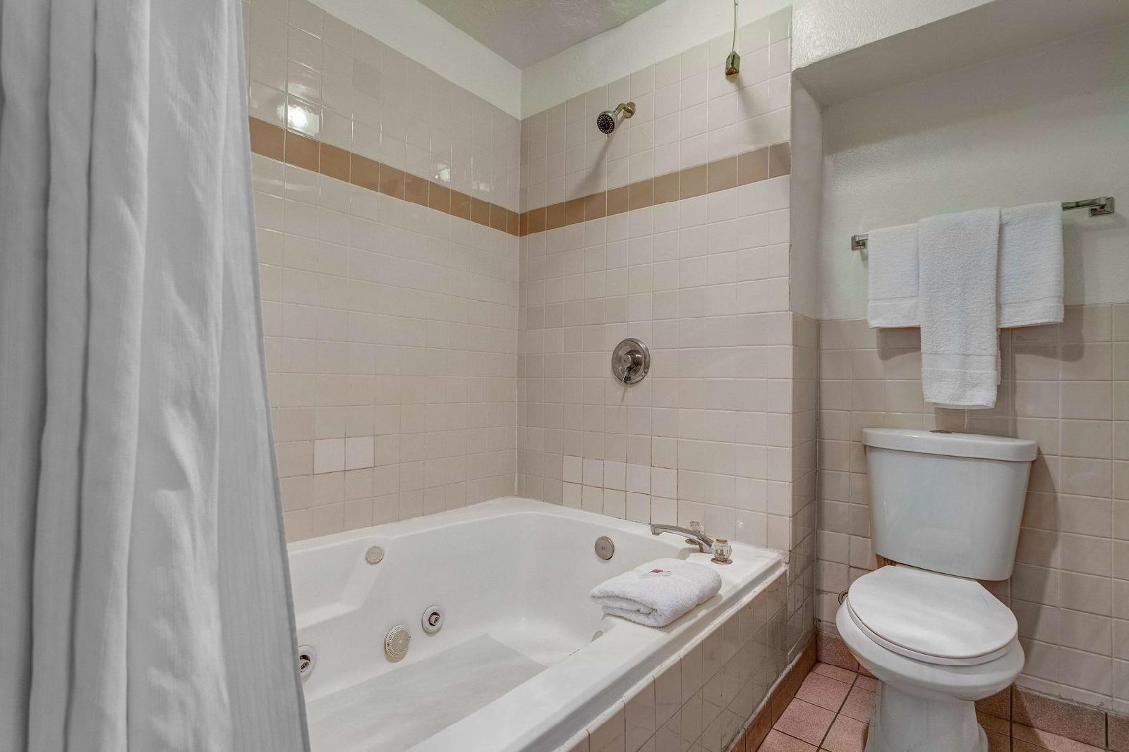 Motel 6 Salt Lake City Central - photo 22