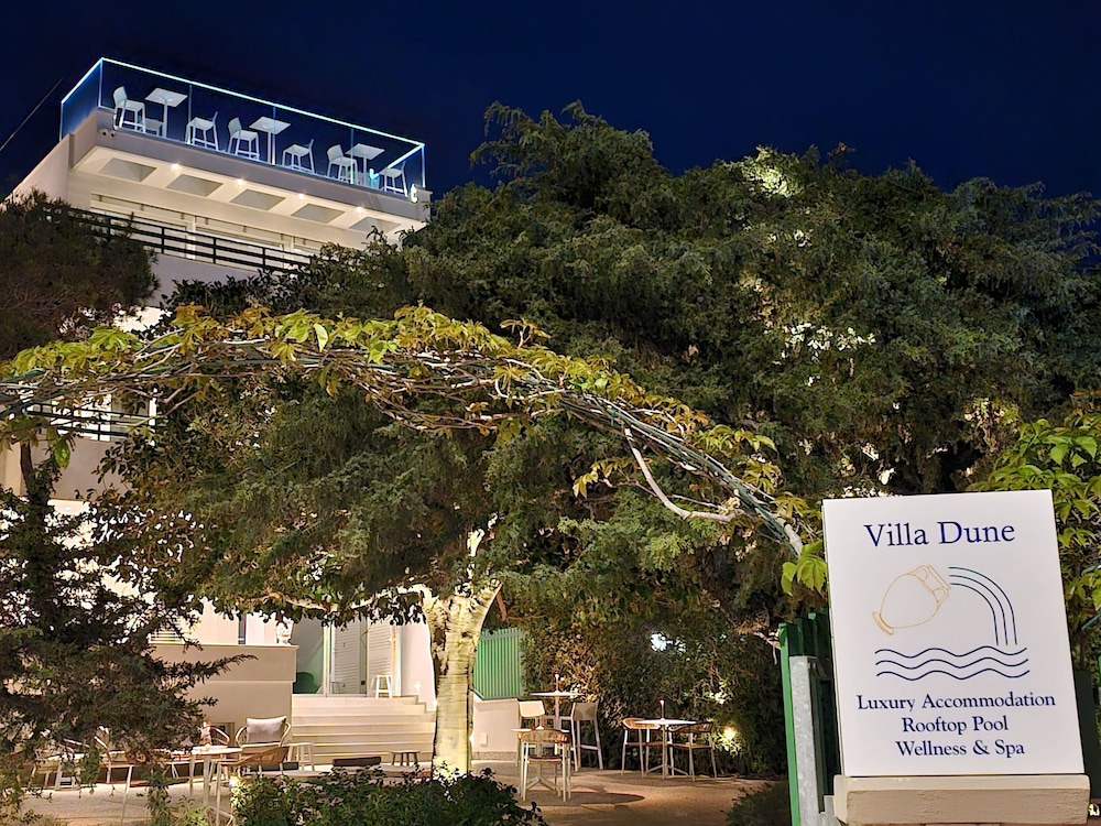 Villa Dune Luxury Roof Top Pool Wellness — 4-Star Luxury Hotel in Gallipoli, Italy