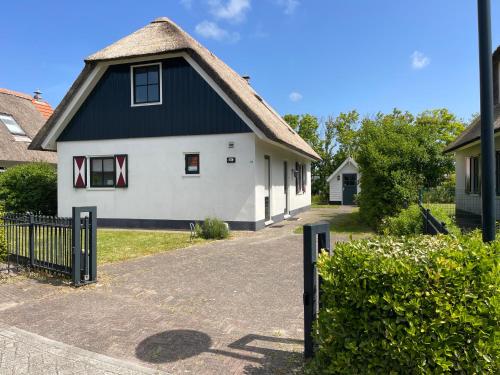 Villa Buiten 108 — 4-Star Luxury Hotel in Callantsoog, Netherlands