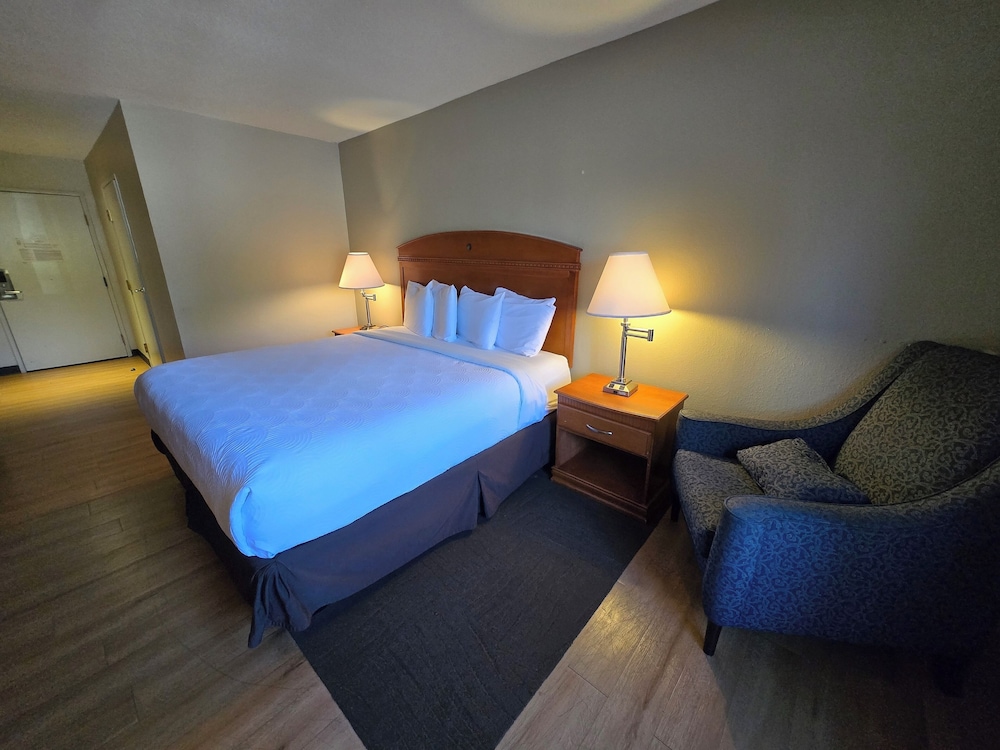 Red Roof Inn Fulton - photo 23