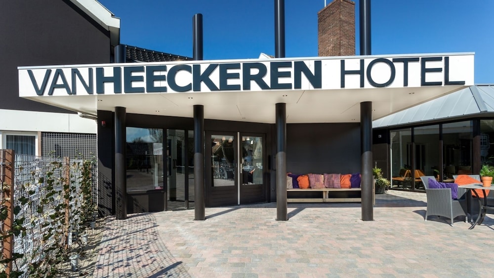 Van Heeckeren Hotel — Nes