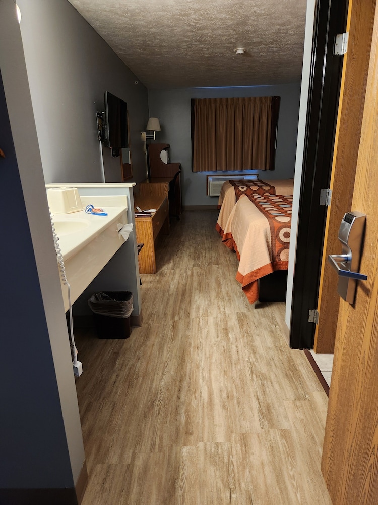 Super 8 by Wyndham Crete - photo 8