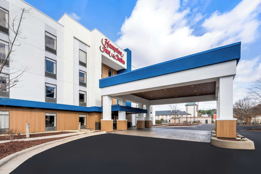 Hampton Inn & Suites Wilson I 95 - photo 42