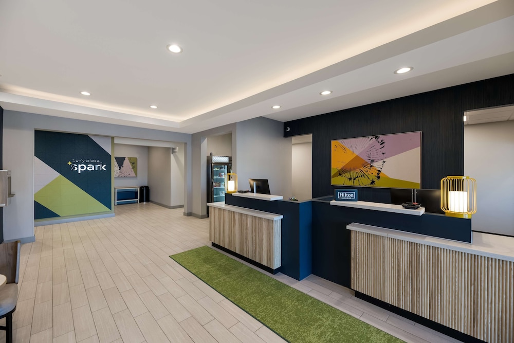 Spark by Hilton Midland South - photo 2