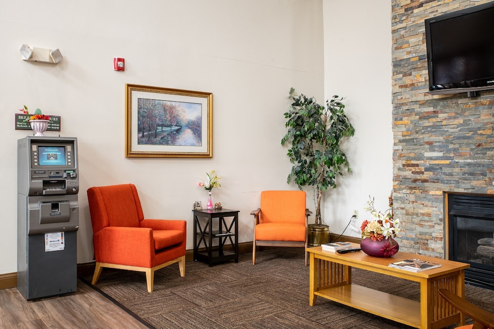 BlissPoint Inn & Suites - photo 5