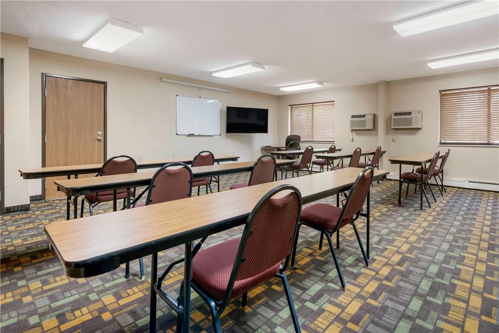 Quality Inn St. Cloud West - photo 32