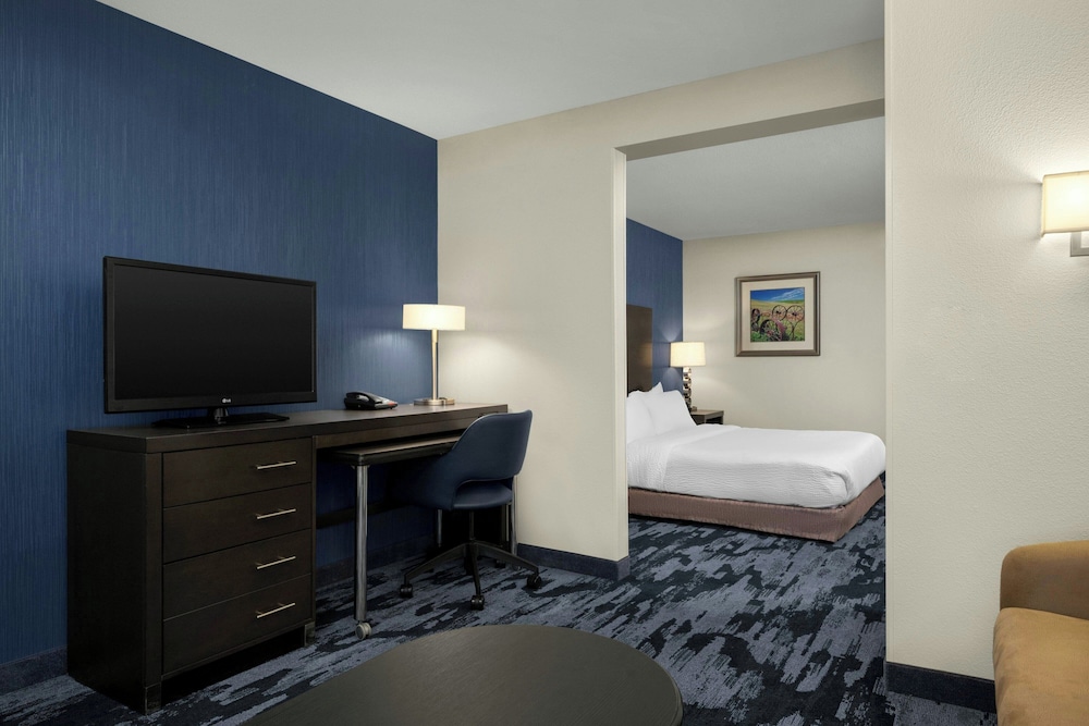 Fairfield Inn & Suites Moscow - photo 12
