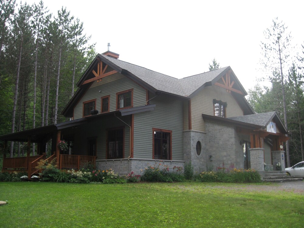 Au Petit Marigot in Mont-Tremblant, Canada