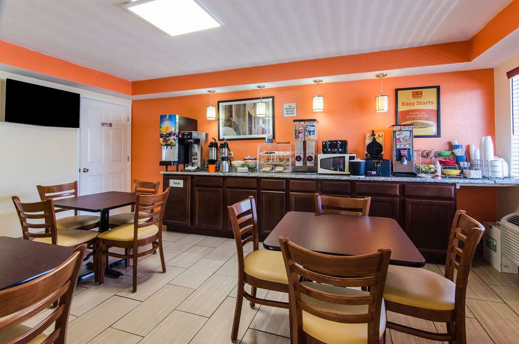 Econo Lodge Near Motor Speedway - photo 27