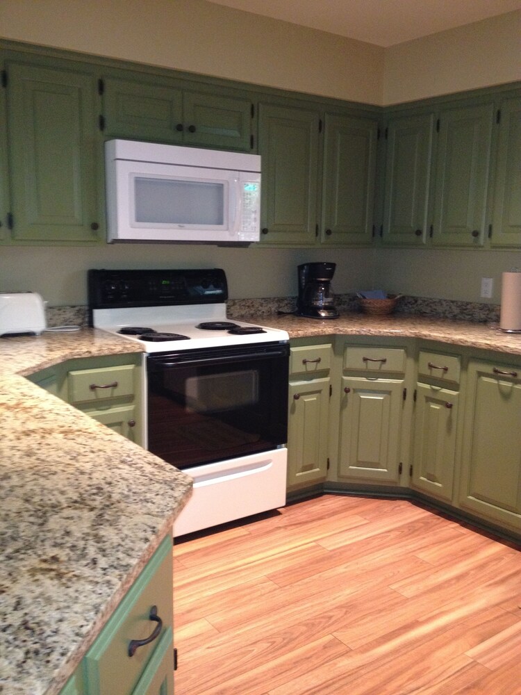Mountain Harbor Resort and Spa - photo 35
