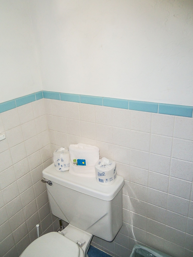 The Gold Pan Motel - photo 48