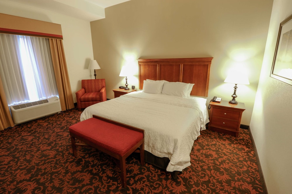 Hampton Inn Lincolnton - photo 9