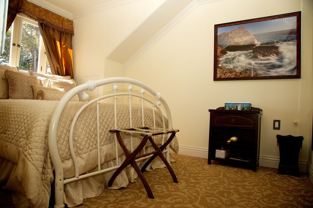 Monarch Cove Inn - photo 22