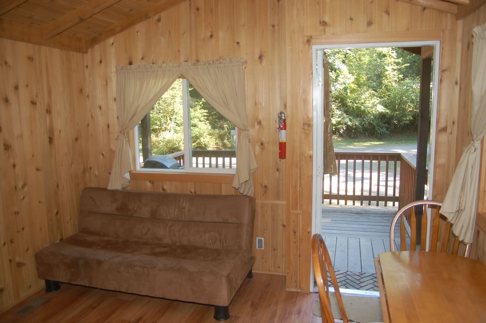 Chehalis Camping Resort Cottage 1 - photo 8