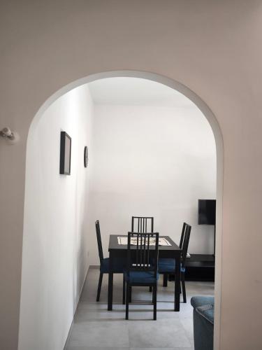 Modern and quiet apartment — 4-Star Luxury Hotel in Rome, Italy