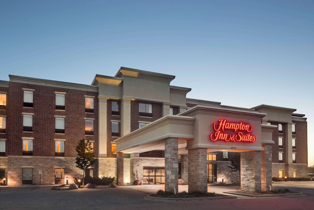 Hampton Inn & Suites Grafton - photo 44