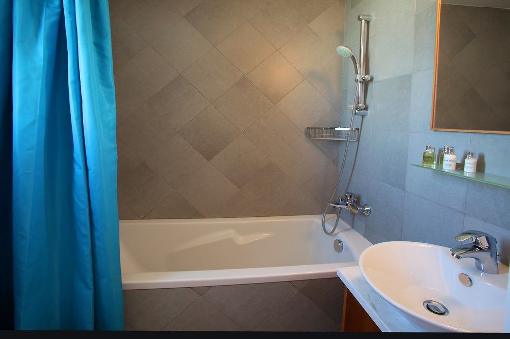 Villa Napa Pearl