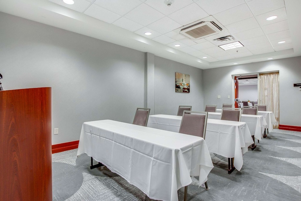 Hilton Garden Inn Louisville Northeast - photo 80