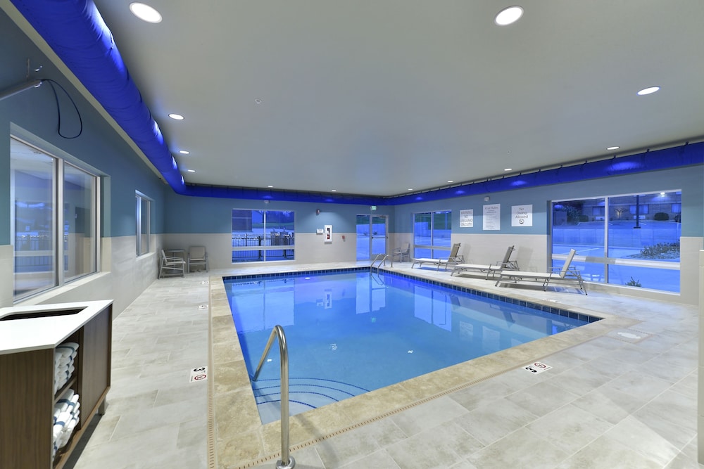 Holiday Inn Express & Suites Millersburg by IHG - photo 14