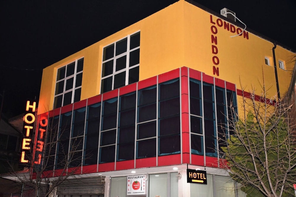 London Restaurant Hotel in Kukes, Albania