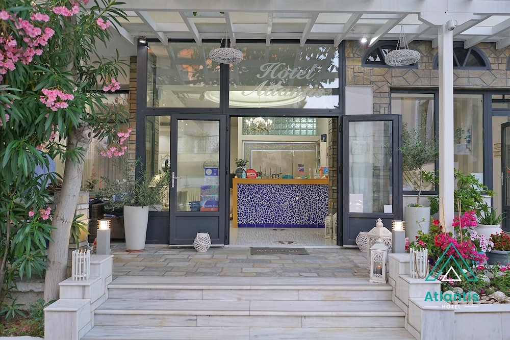 Hotel Atlantis — hotel in Nea Kallikrateia