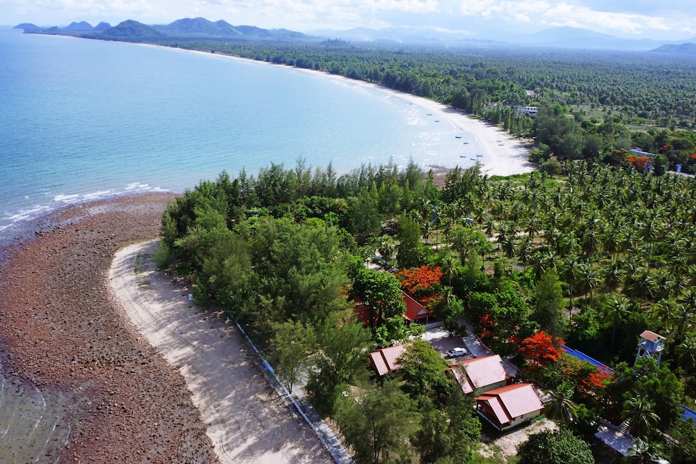 Rocky Point Resort — Thap Sakae — photo 3